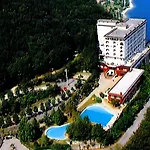 Appartement Welcoming In With Pool Valbrona