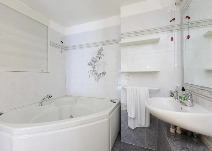 Apartmán Welcoming In With Pool Valbrona