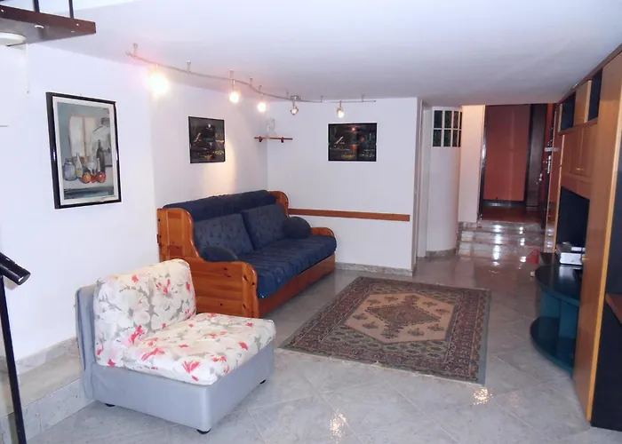 Welcoming In With Pool