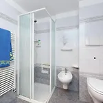 Welcoming In With Pool شقة Valbrona