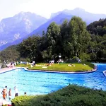 Welcoming In With Pool شقة *
